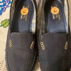 Sketches memory foam